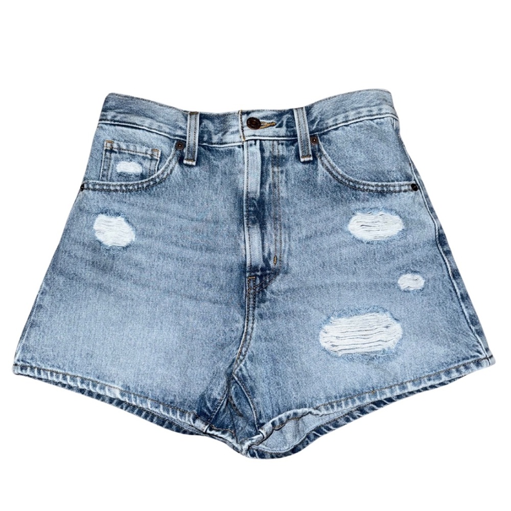 Levi’s High Wasted Mom Shorts